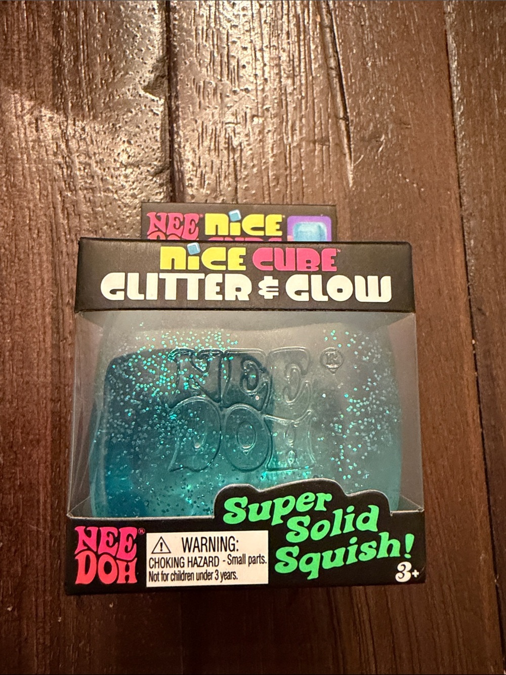 Nice Cube Glitter & Glow Super Solid Squish - Blue